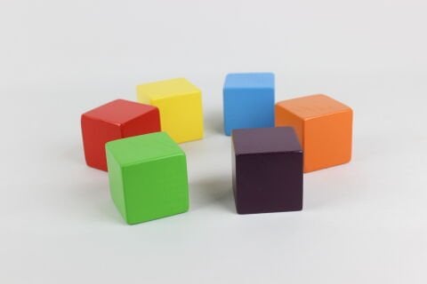 6 Lı Renkli Küçük Küp (3,2 Cm)