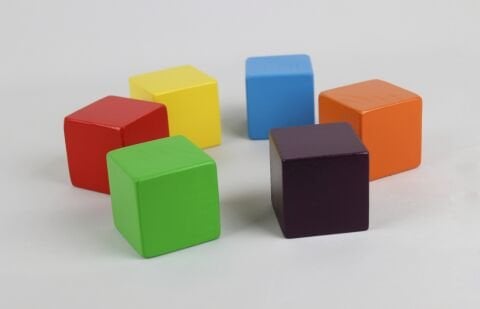 6 LI RENKLİ BÜYÜK KÜP (5 cm)